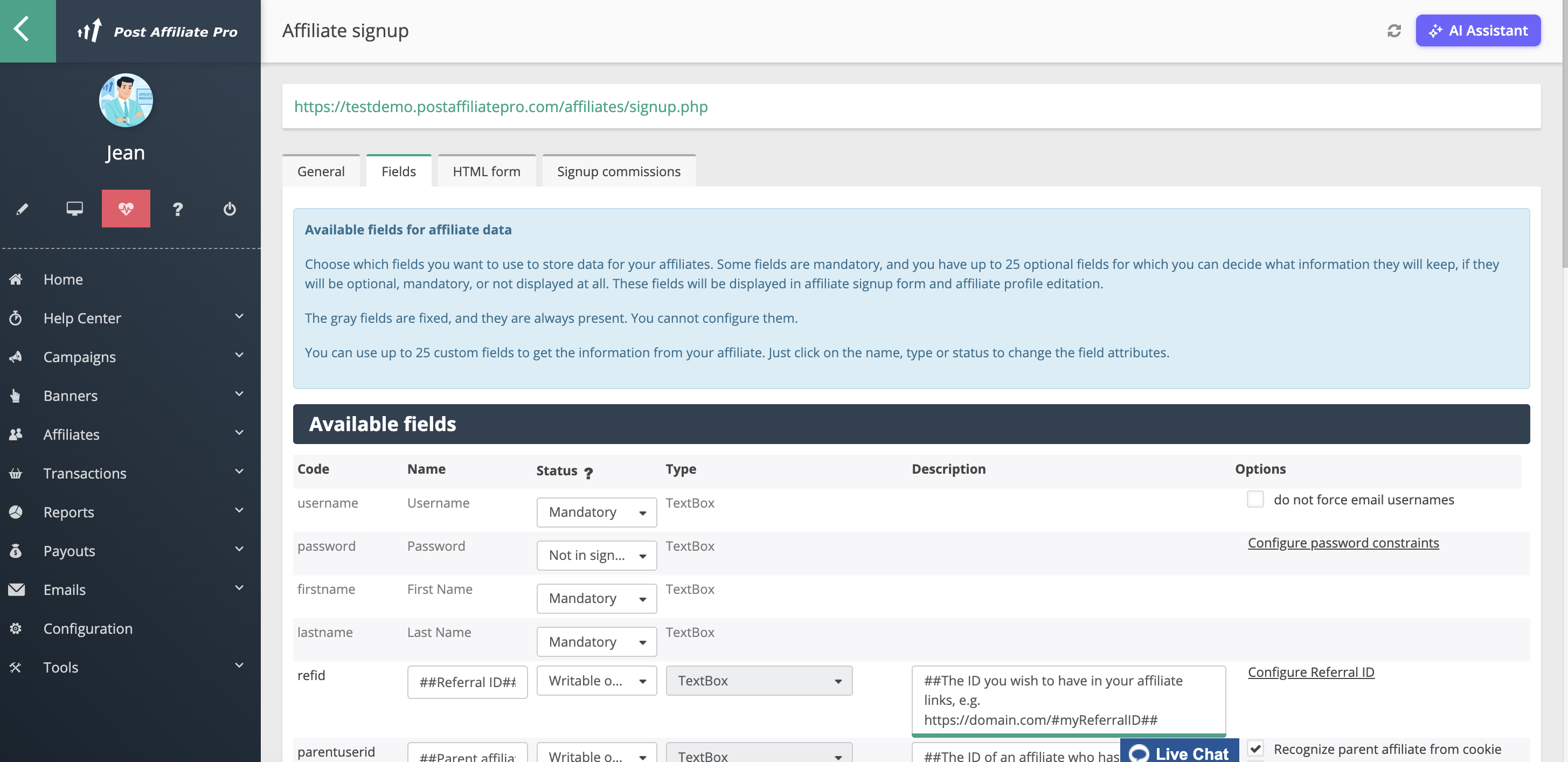 Post Affiliate Pro – Reiter „Felder“ der Affiliate-Anmeldung mit integrierten und benutzerdefinierten Feldern